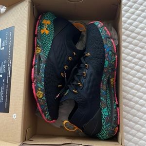 Women’s under armour athletic shoes size 9